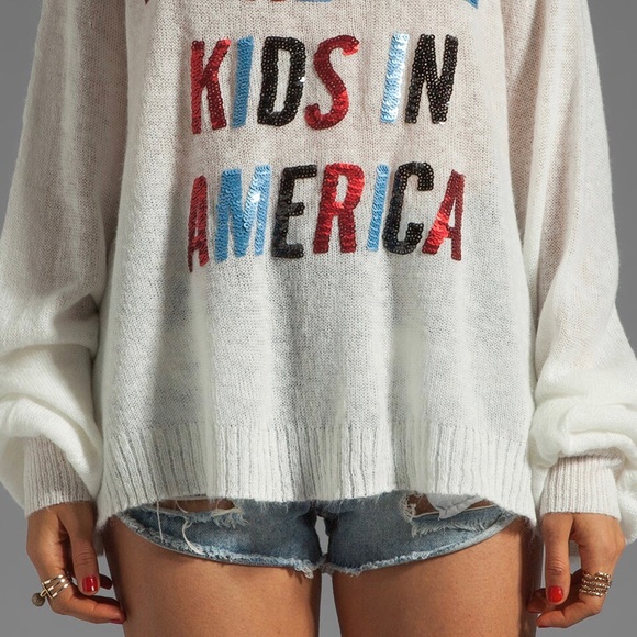 NWT WILDFOX We're the Kids in America Sweater Oversized Sequins Size Small - Picture 3 of 11
